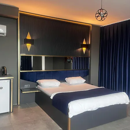 216 Hill Suites-2